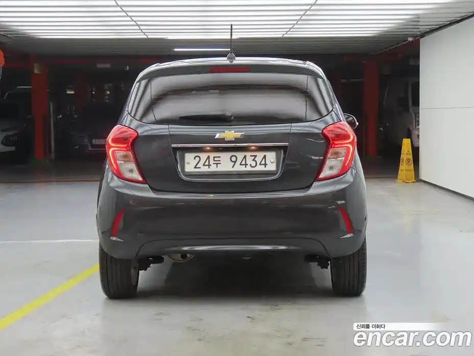 Chevrolet Spark 2016 1.0 гидро в Москве, фото 3