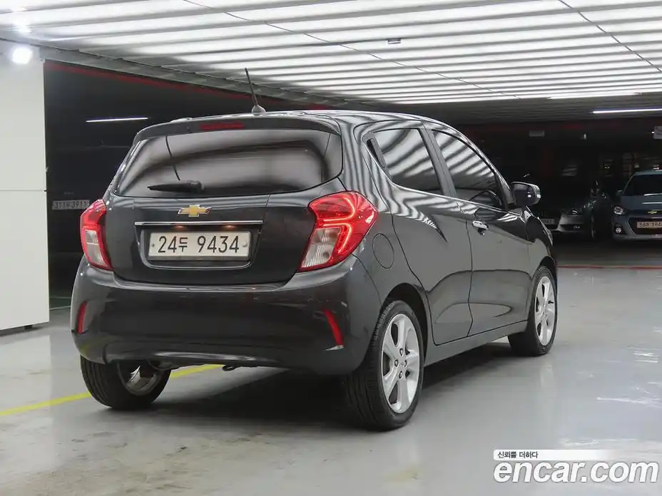Chevrolet Spark 2016 1.0 гидро в Москве, фото 4