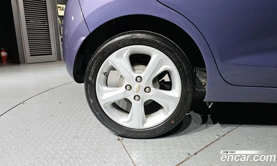 Chevrolet Spark 2015 1.0 гидро в Москве № 1833916, фото 5