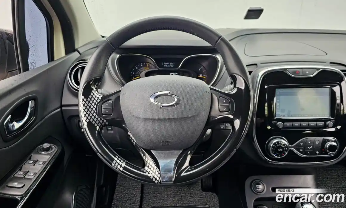 Renault QM3 2015 1.5 гидро в Москве № 1834650, фото 14