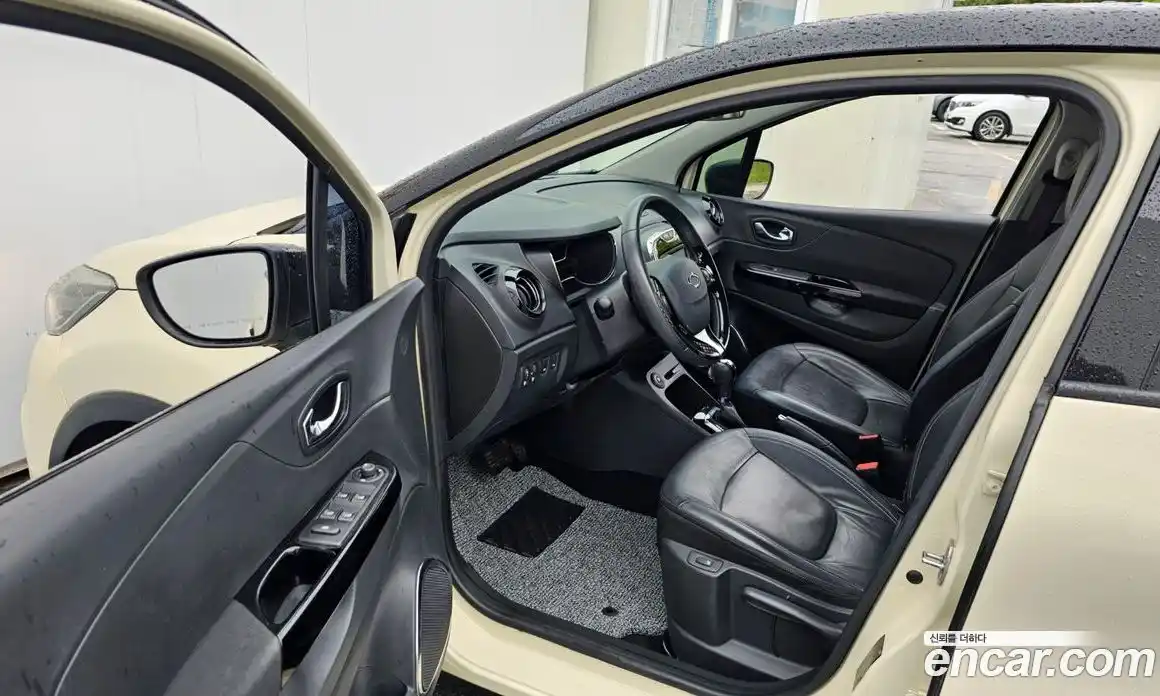 Renault QM3 2015 1.5 гидро в Москве № 1834650, фото 10