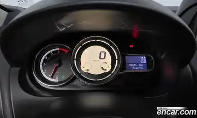 Renault SM3 2017 1.6 гидро в Москве № 1834714, миниатюра 11