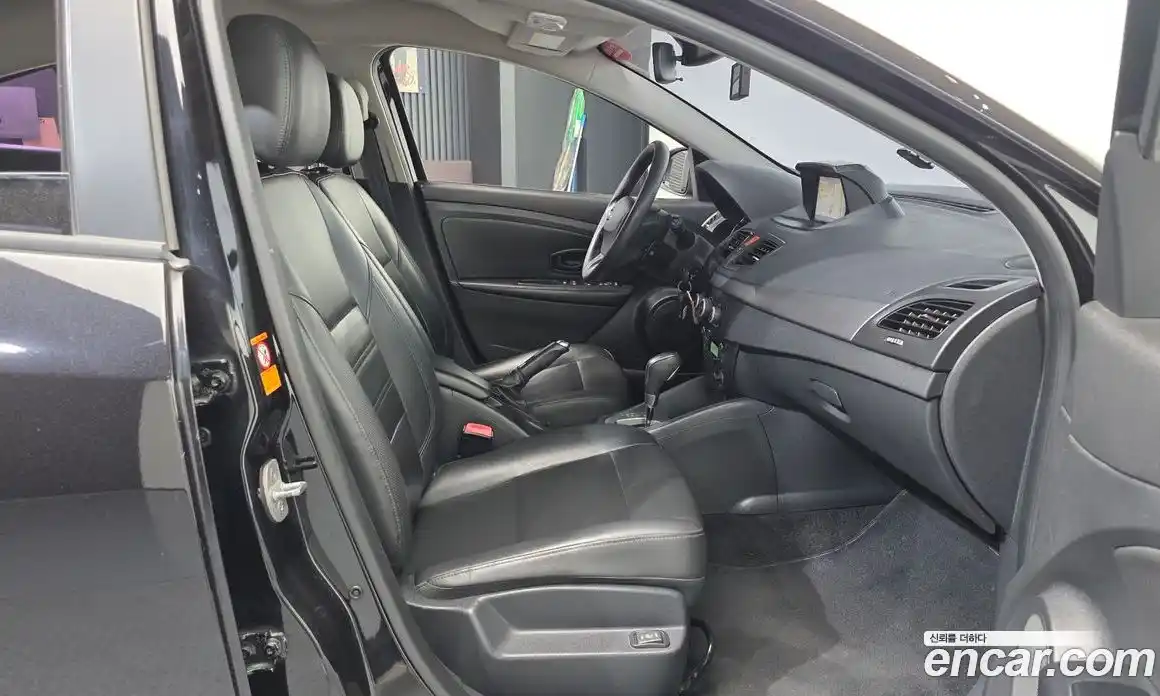 Renault SM3 2017 1.6 гидро в Москве № 1834714, фото 17