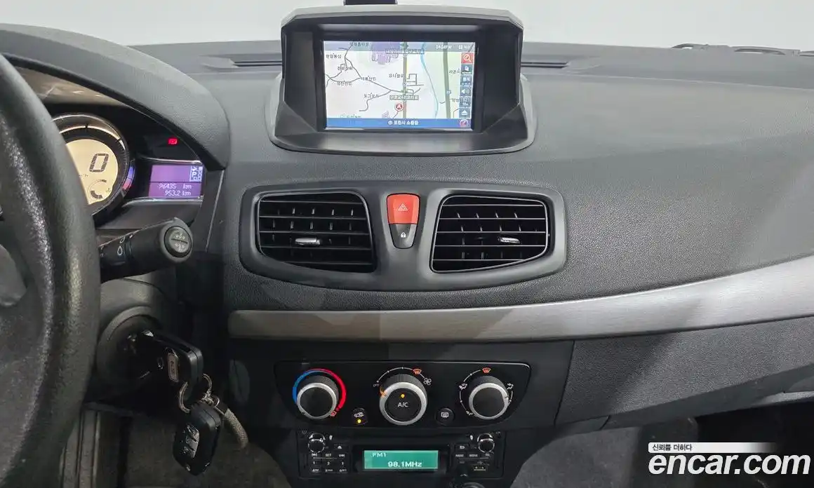 Renault SM3 2017 1.6 гидро в Москве № 1834714, фото 20