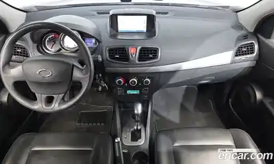Renault SM3 2017 1.6 гидро в Москве № 1834714, миниатюра 10