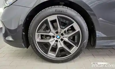 BMW 5-Series 2025 2.0 гидро в Москве № 1835437, миниатюра 5