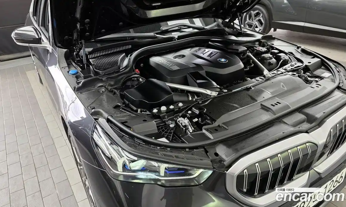 BMW 5-Series 2025 2.0 гидро в Москве № 1835437, фото 6