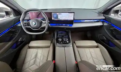 BMW 5-Series 2025 2.0 гидро в Москве № 1835437, миниатюра 10