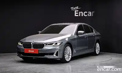 BMW 5-Series, 2022