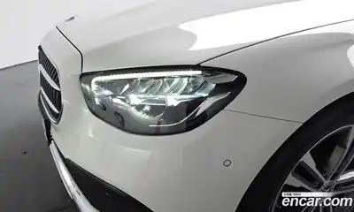 Mercedes-Benz E-Class 2023 2.0 гидро в Москве № 1835866, миниатюра 7