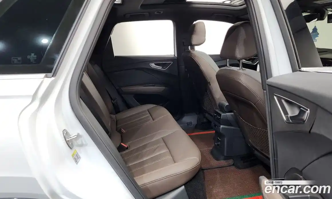 Audi Q4 e-tron 2025 0.2 гидро в Москве № 1836279, фото 15