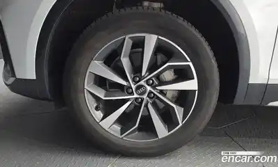Audi Q5 2023 2.0 гидро в Москве № 1836374, миниатюра 5