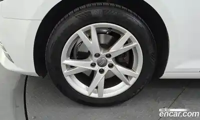 Audi A4 2018 2.0 гидро в Москве № 1836459, миниатюра 5