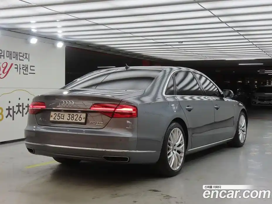 Audi A8 2014 4.1 гидро в Москве № 1836751, фото 4