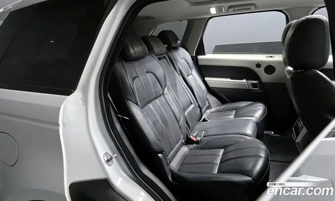 Land Rover Range-Rover Sport 2016 3.0 гидро в Москве № 1837437, фото 11