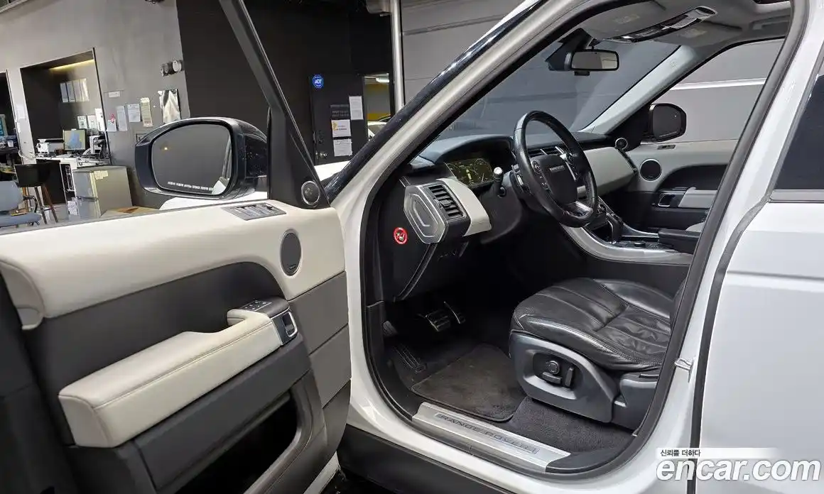 Land Rover Range-Rover Sport 2016 3.0 гидро в Москве № 1837437, фото 10