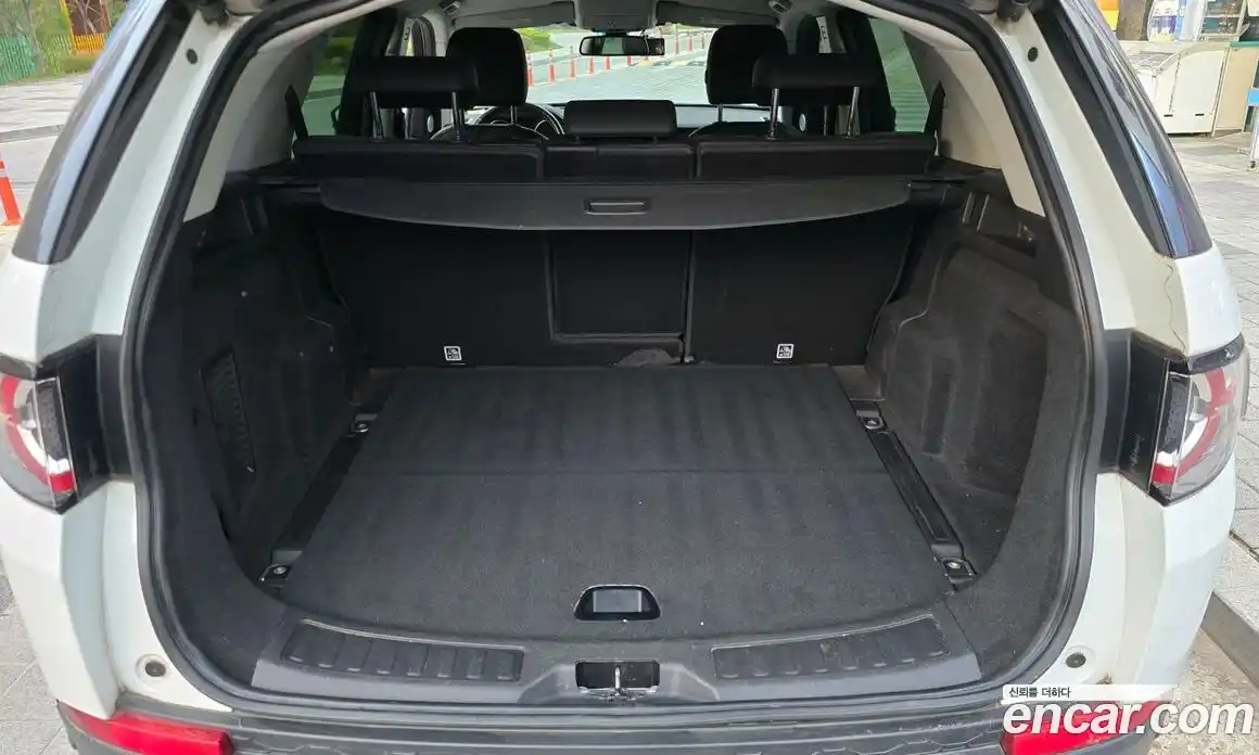 Land Rover Discovery Sport 2017 2.0 гидро в Москве № 1837467, фото 7