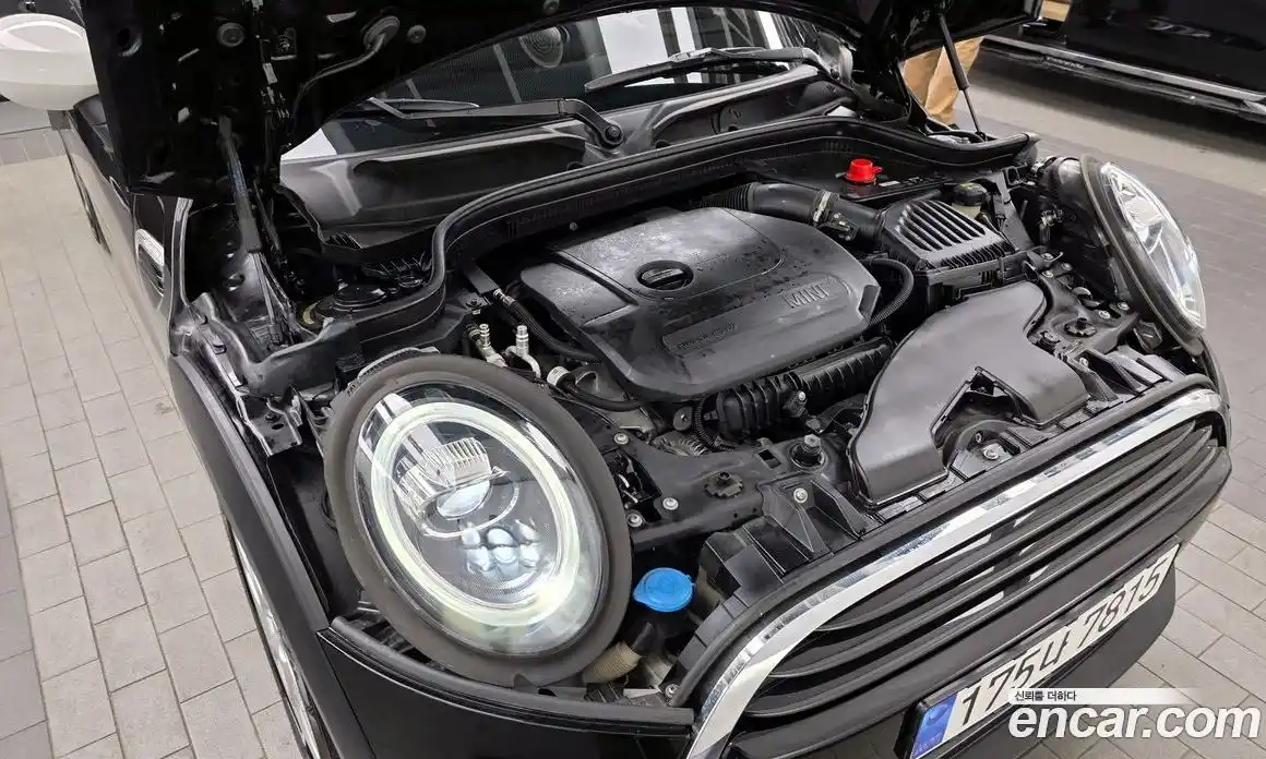 Mini Cooper 2020 1.5 гидро в Москве № 1837646, фото 6