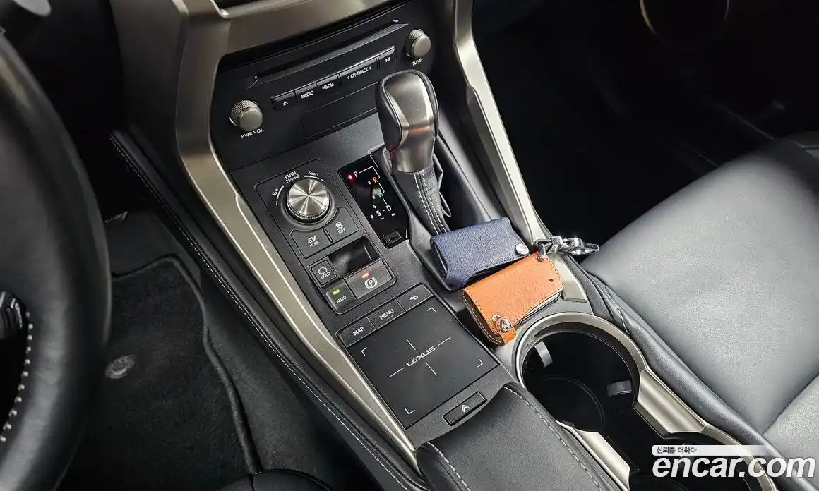 Lexus NX 2017 2.5 гидро в Москве № 1837934, фото 12