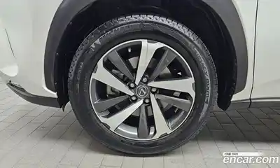 Lexus NX 2017 2.5 гидро в Москве № 1837934, миниатюра 5