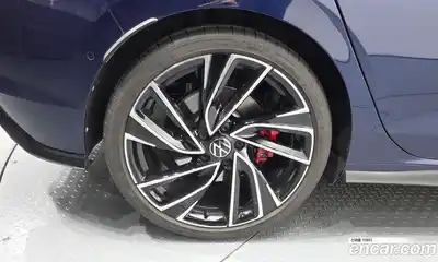 Volkswagen Golf 2024 2.0 гидро в Москве № 1838015, миниатюра 7