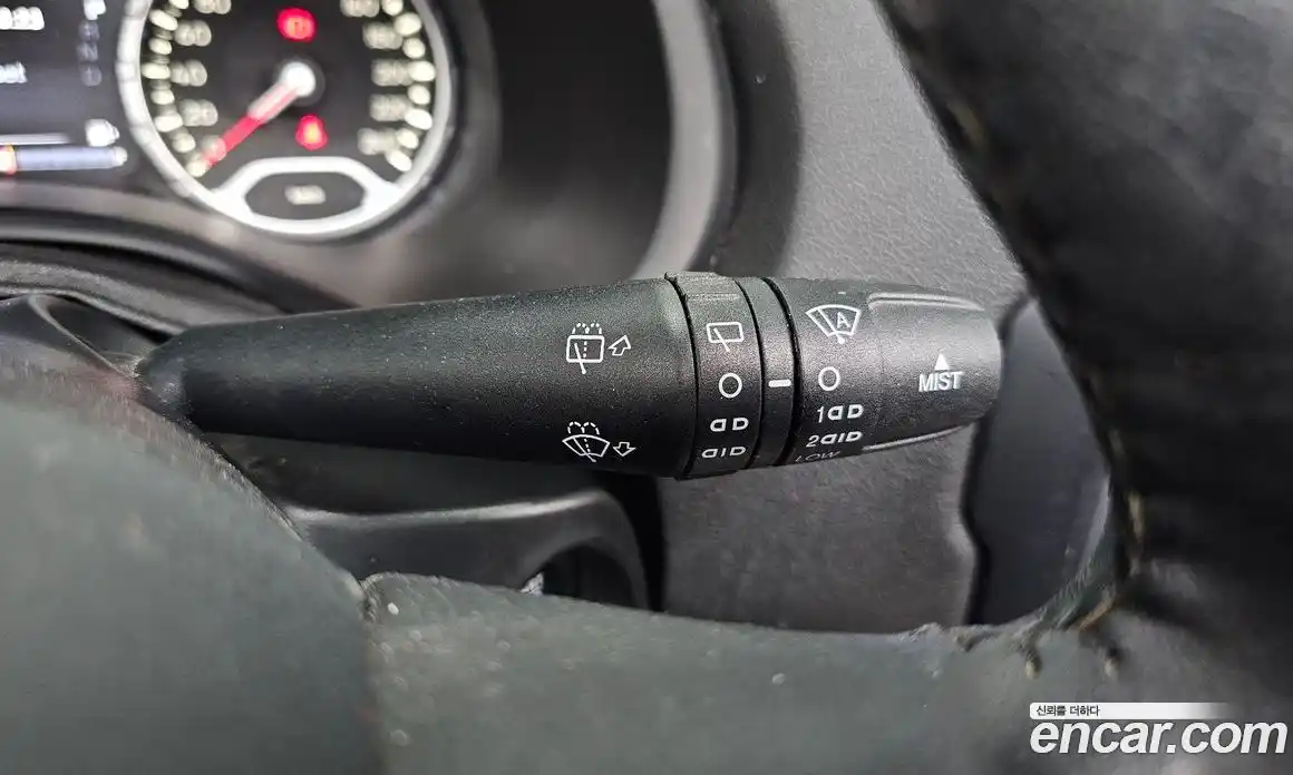 Jeep Renegade 2016 2.0 гидро в Москве № 1838324, фото 27