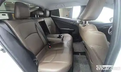 Toyota Prius 2020 1.8 гидро в Москве № 1838487, миниатюра 12