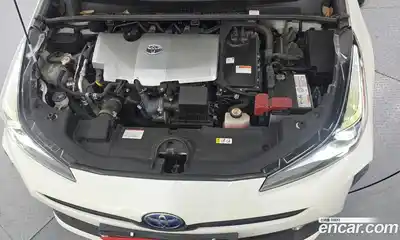 Toyota Prius 2020 1.8 гидро в Москве № 1838487, миниатюра 6