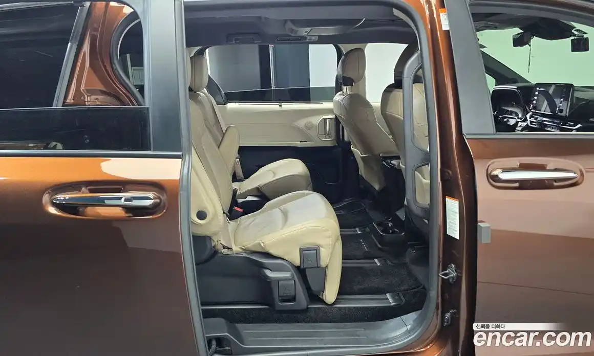 Toyota Sienna 2023 2.5 гидро в Москве № 1838497, фото 11