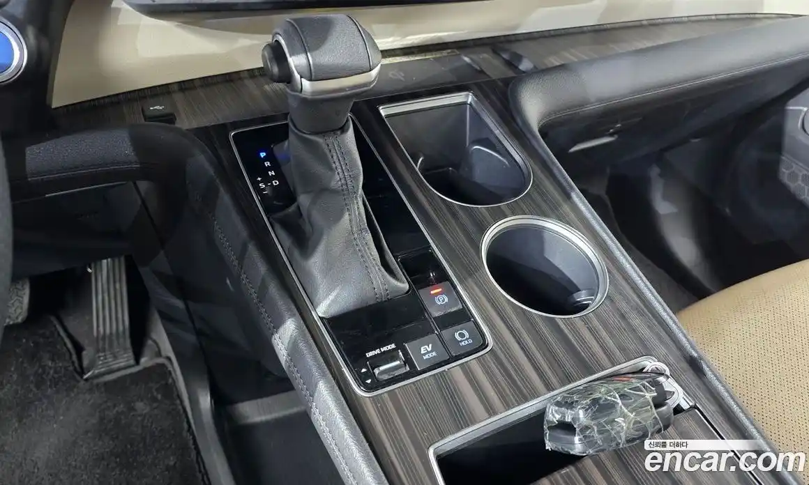 Toyota Sienna 2023 2.5 гидро в Москве № 1838497, фото 9