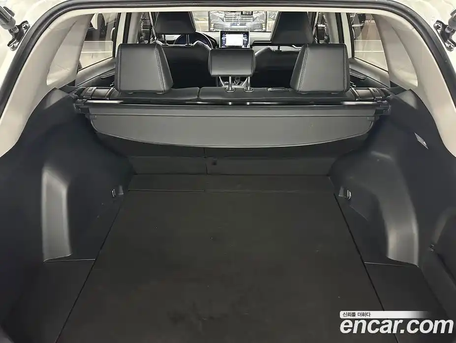 Toyota RAV4 2021 2.5 вариатор в Москве № 1838548, фото 18