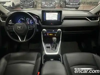 Toyota RAV4 2021 2.5 вариатор в Москве № 1838548, миниатюра 7