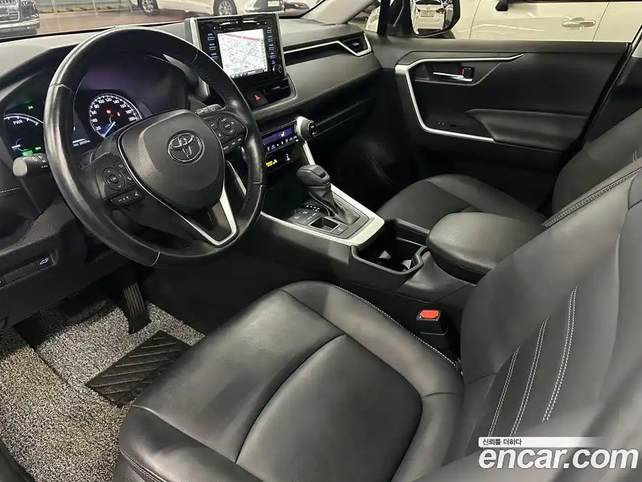 Toyota RAV4 2021 2.5 вариатор в Москве № 1838548, фото 10