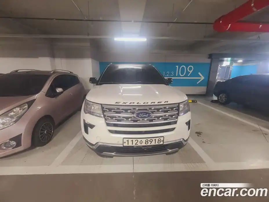 Ford Explorer 2018 2.3 гидро в Москве № 1839067, фото 3