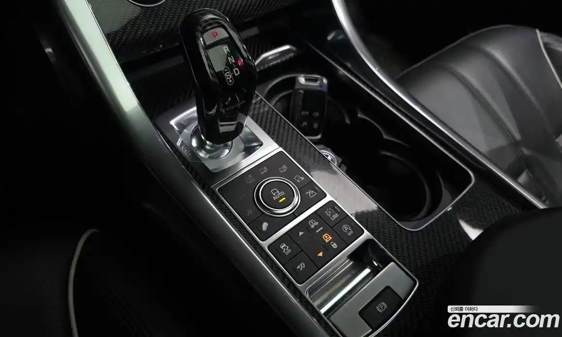 Land Rover Range-Rover Sport 2017 5.0 гидро в Москве № 213550, фото 9
