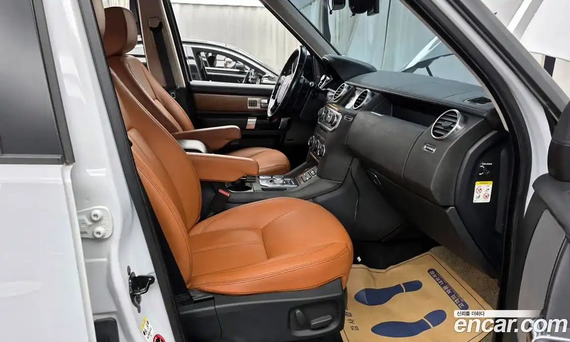 Land Rover Discovery 2016 3.0 гидро в Москве № 213844, фото 11