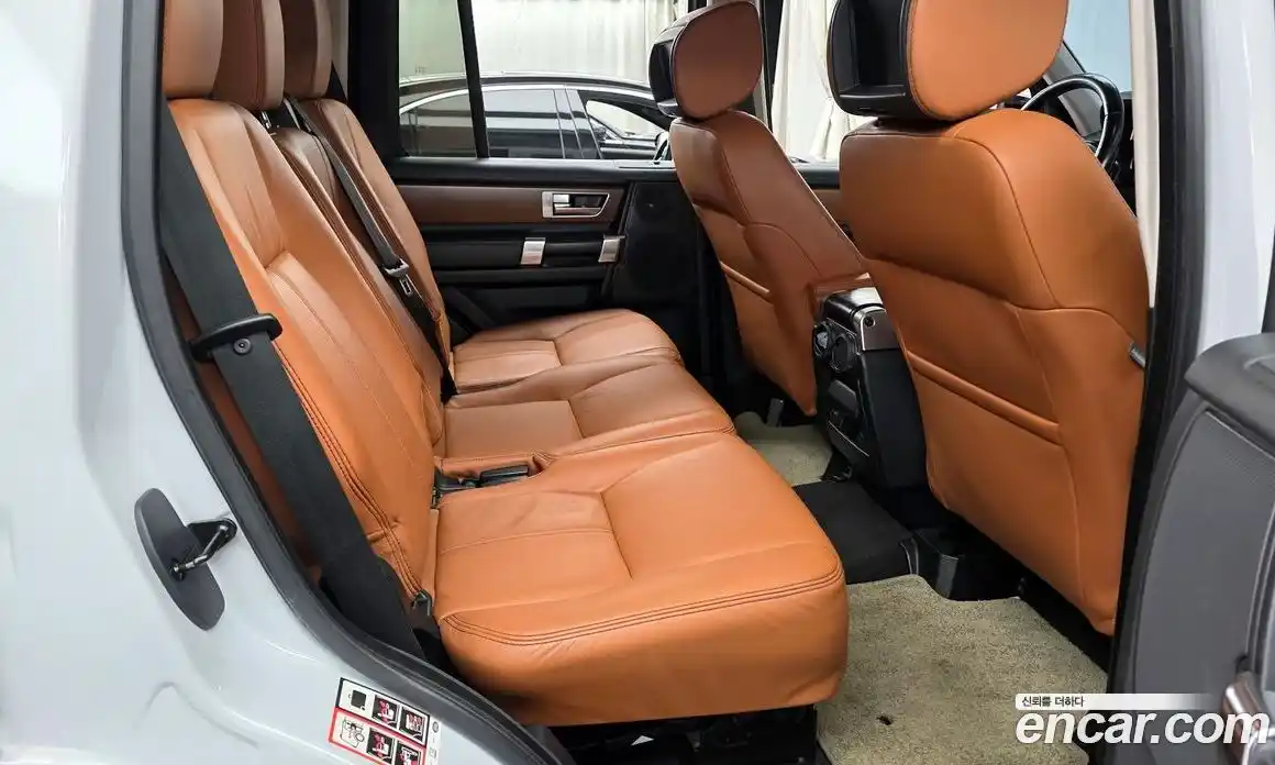 Land Rover Discovery 2016 3.0 гидро в Москве № 213844, фото 12