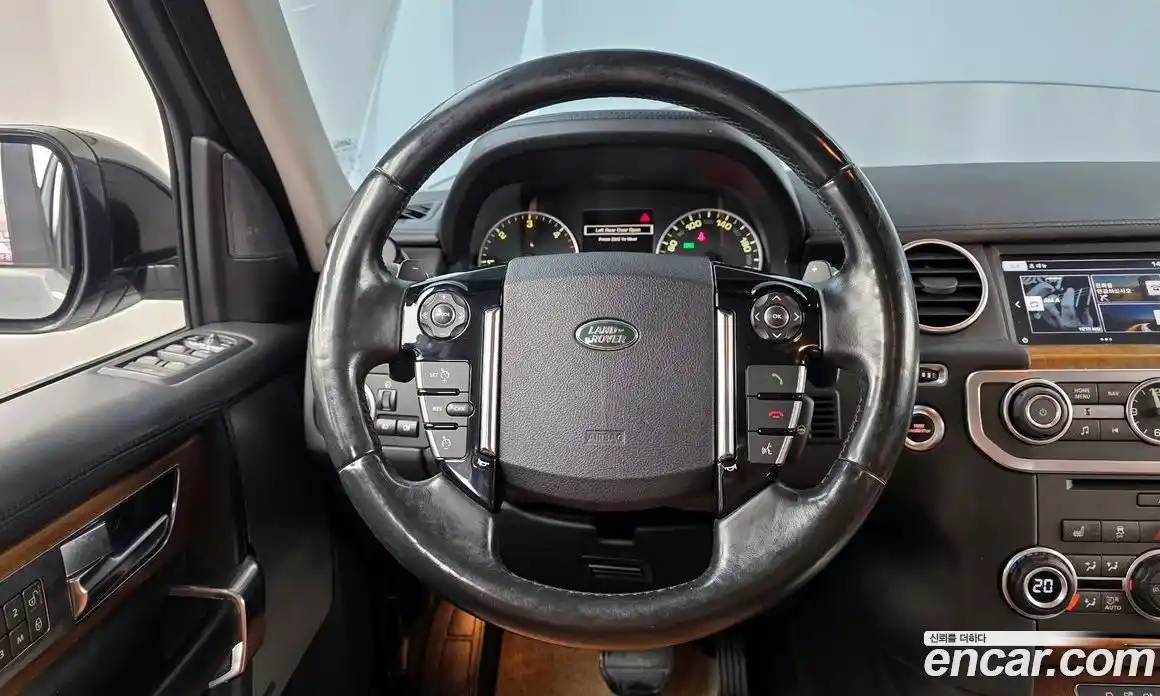Land Rover Discovery 2016 3.0 гидро в Москве № 213844, фото 13