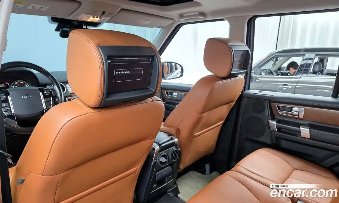 Land Rover Discovery 2016 3.0 гидро в Москве № 213844, фото 18