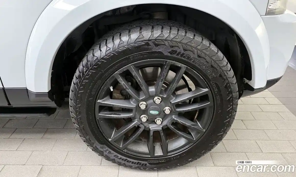 Land Rover Discovery 2016 3.0 гидро в Москве № 213844, фото 5