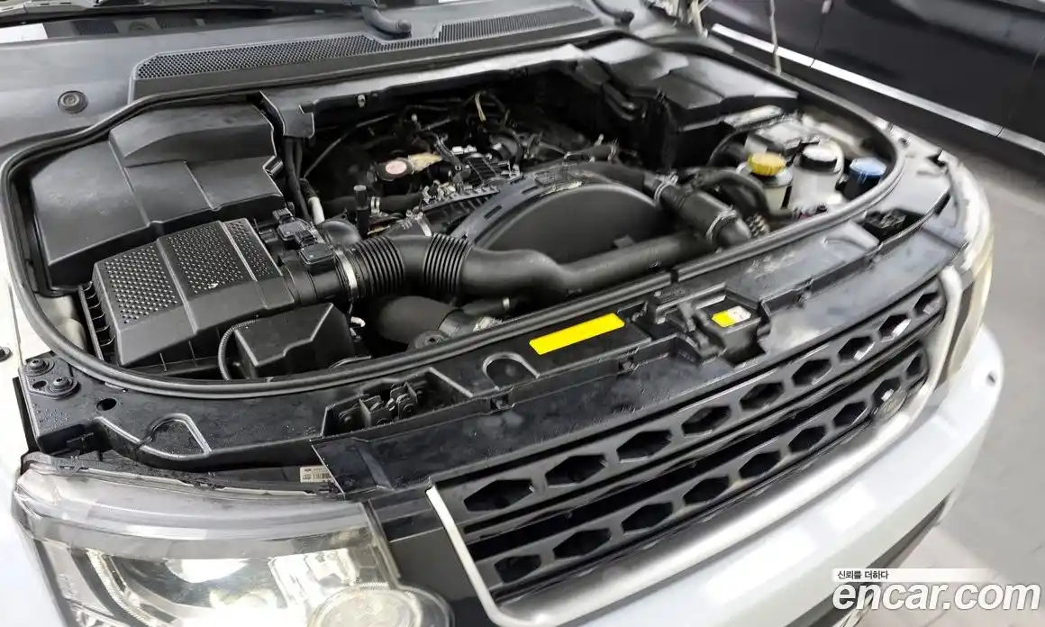 Land Rover Discovery 2016 3.0 гидро в Москве № 213844, фото 6