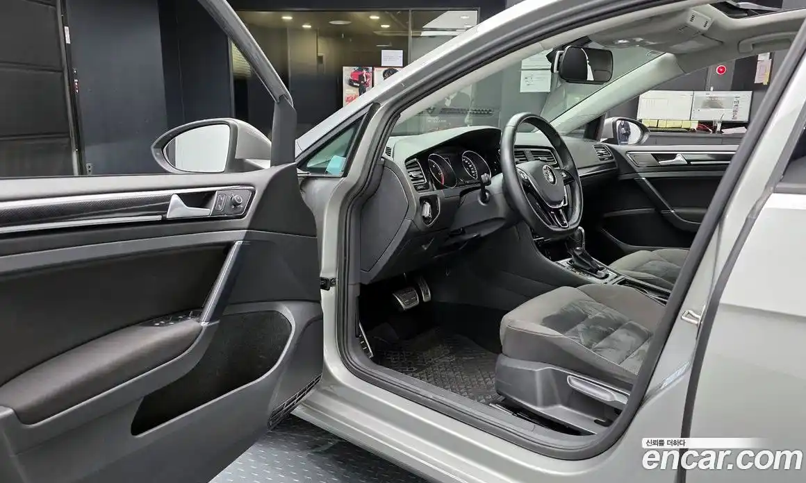 Volkswagen Golf 2014 2.0 гидро в Москве № 232194, фото 11