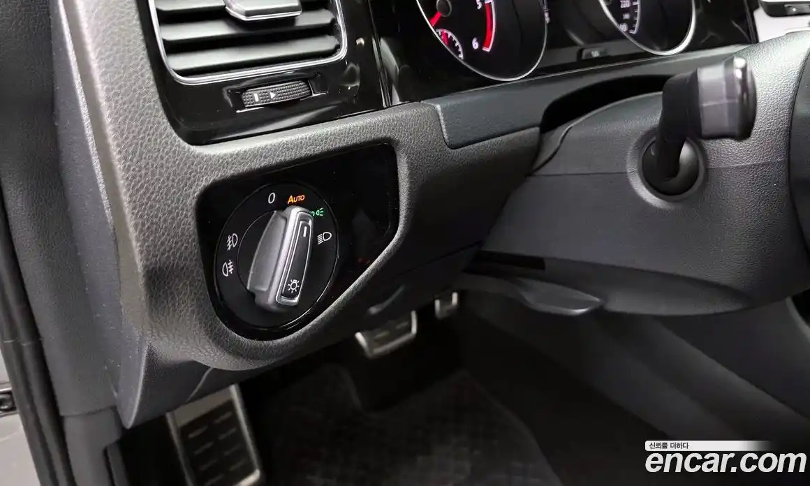 Volkswagen Golf 2014 2.0 гидро в Москве № 232194, фото 17