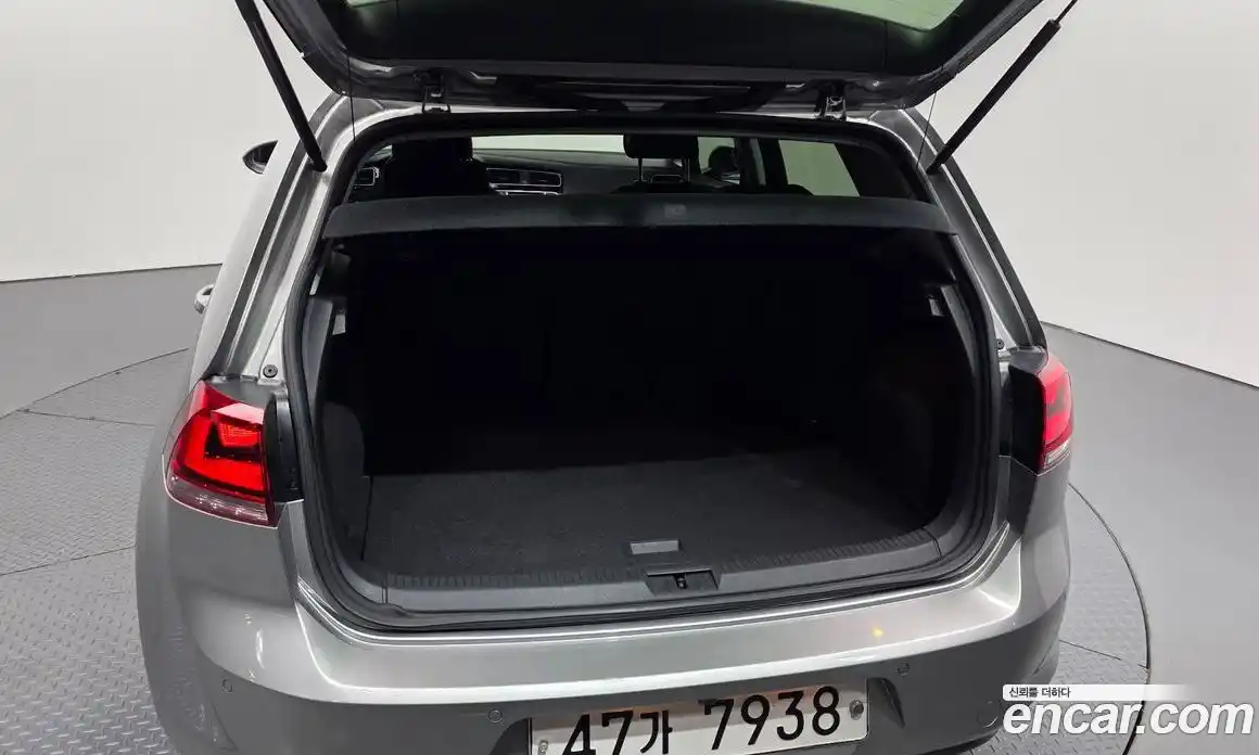 Volkswagen Golf 2014 2.0 гидро в Москве № 232194, фото 20