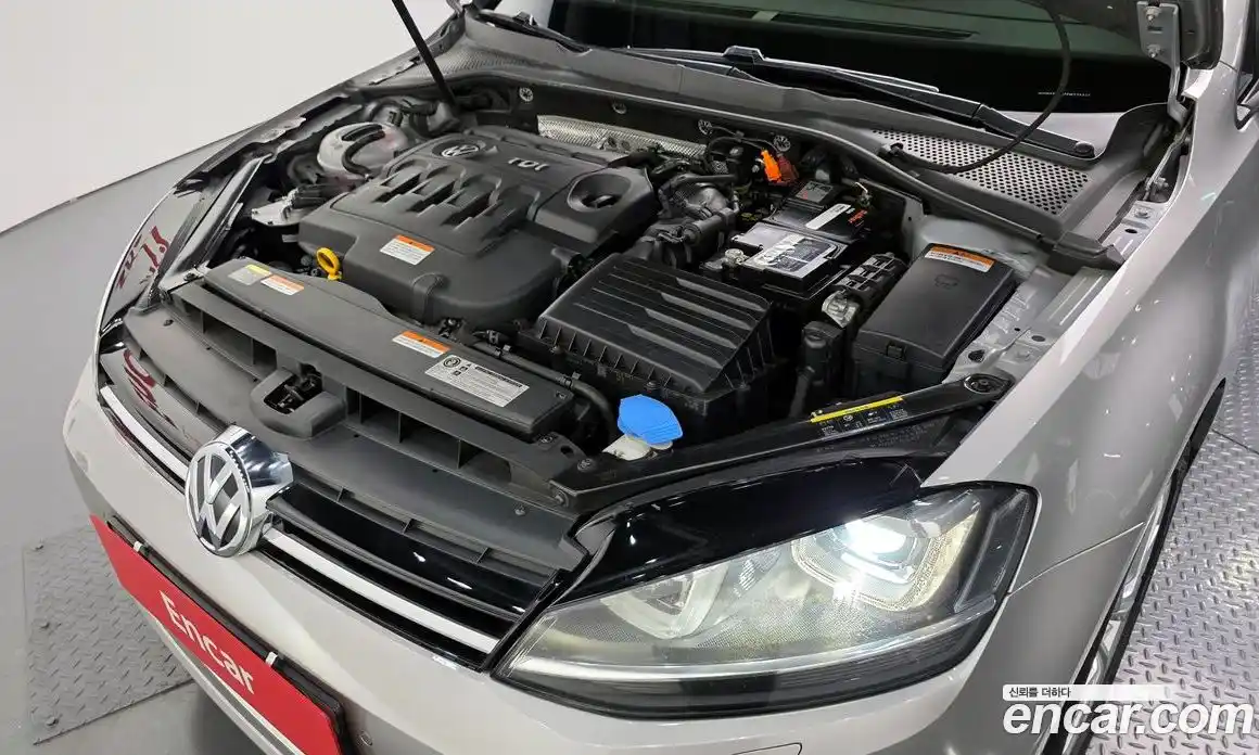 Volkswagen Golf 2014 2.0 гидро в Москве № 232194, фото 6