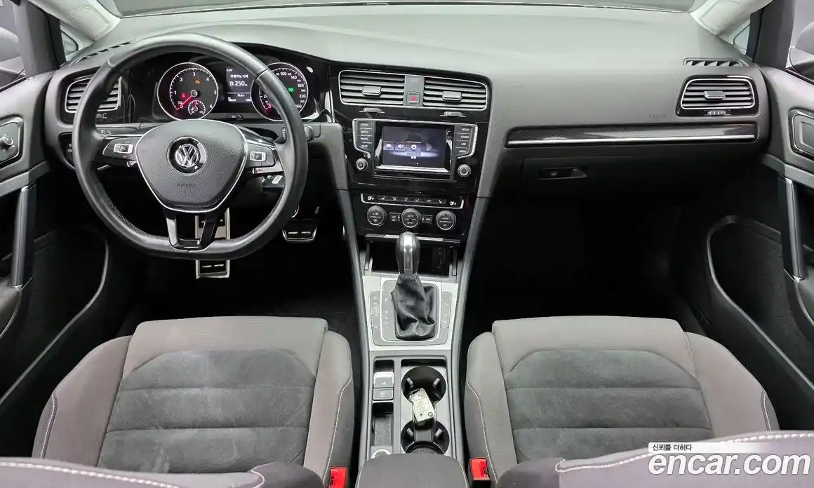 Volkswagen Golf 2014 2.0 гидро в Москве № 232194, фото 7