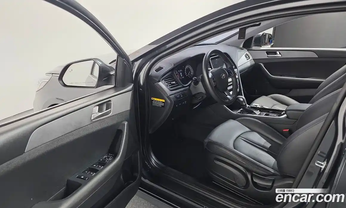 Hyundai Sonata 2018 2.0 гидро в Москве № 854622, фото 11