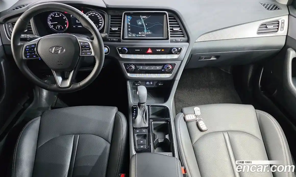Hyundai Sonata 2018 2.0 гидро в Москве № 854622, фото 7