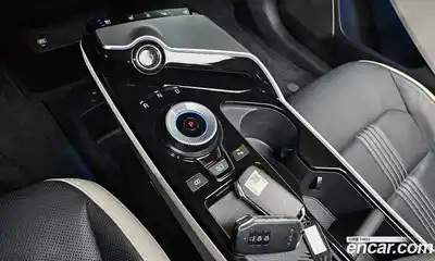 Kia EV6 2023 0.1 гидро в Москве № 1245185, миниатюра 12