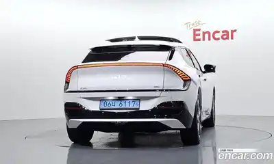 Kia EV6 2023 0.1 гидро в Москве № 1245185, миниатюра 4